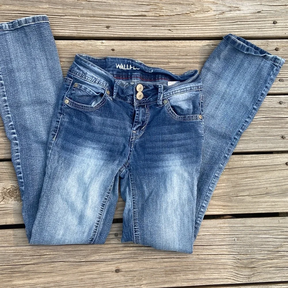 Wildflower bootcut jeans 💕 - Picture 3 of 4